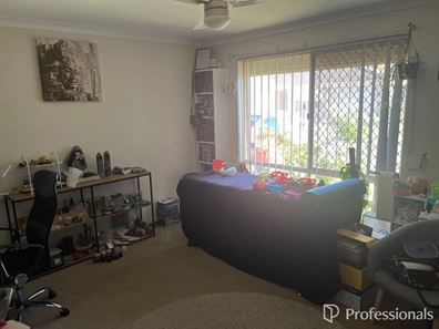 4/6 Bertram Street, Maddington WA 6109
