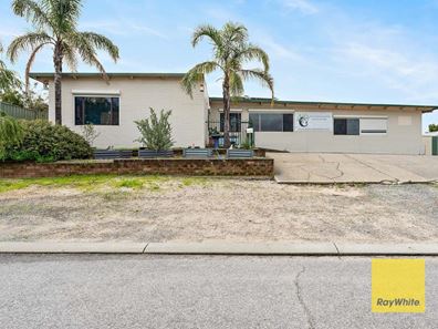 13 Merino Court, Thornlie WA 6108