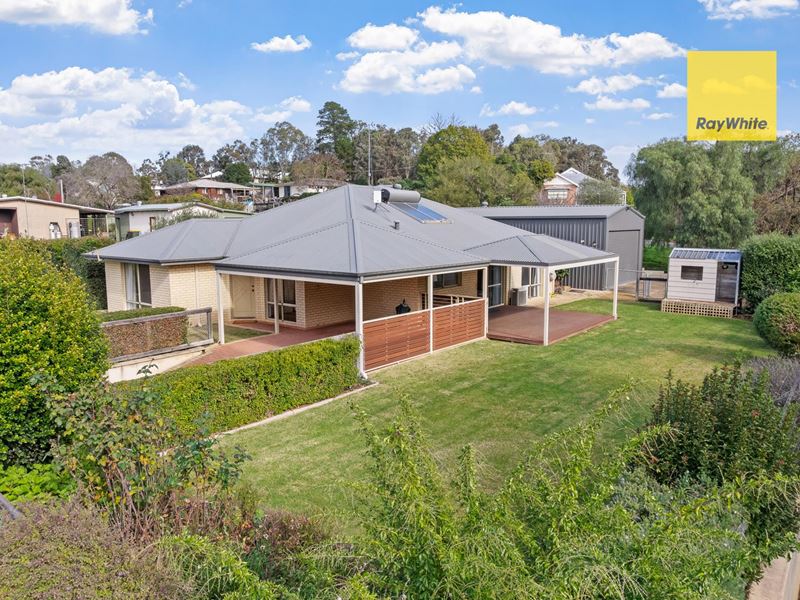 11 Purse Terrace, Boyup Brook