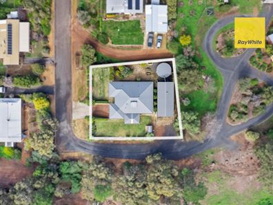 11 Purse Terrace, Boyup Brook WA 6244