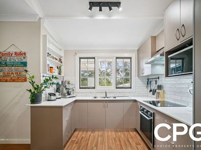 257 Lesmurdie Road, Lesmurdie WA 6076