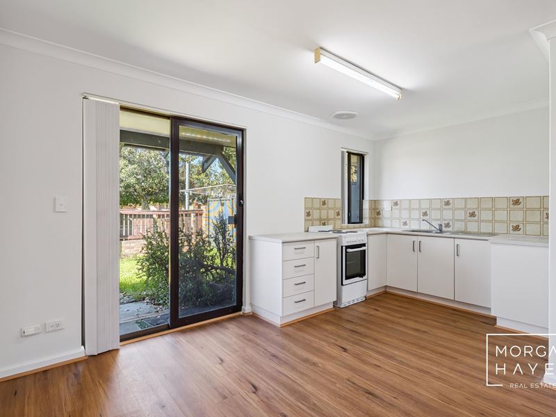 4/30 Blenny Close, Cannington WA 6107