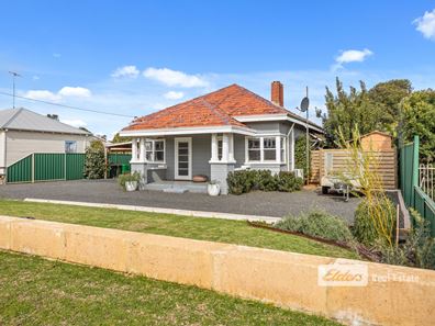 15 Roy Street, Harvey WA 6220
