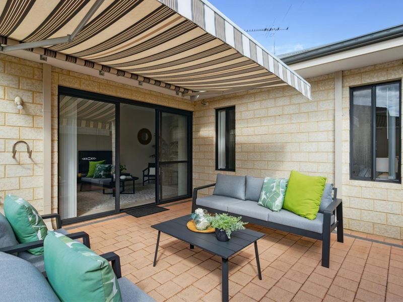 2/26 Gillon Street, Karawara
