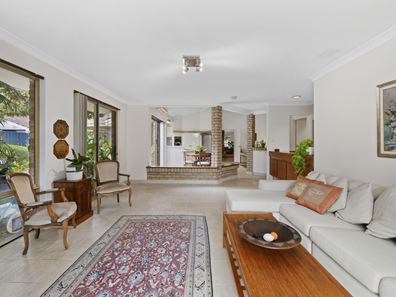 15 Churchlands Avenue, Churchlands WA 6018