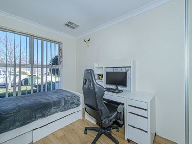 12 Roundhill Rd, Aveley WA 6069