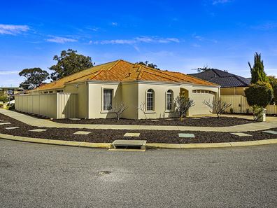 9 Elyard Crescent, Stirling WA 6021