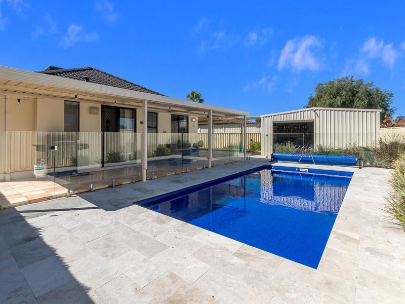 9 Iandra Loop, Carramar