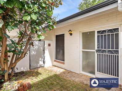 21 Hewitt Way, Booragoon WA 6154