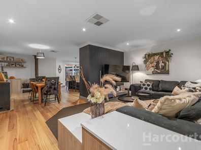 17 Wakatipu Way, Joondalup WA 6027