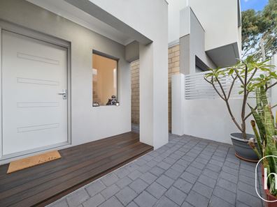 70 Potenza Avenue, Stirling WA 6021