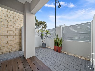 70 Potenza Avenue, Stirling WA 6021