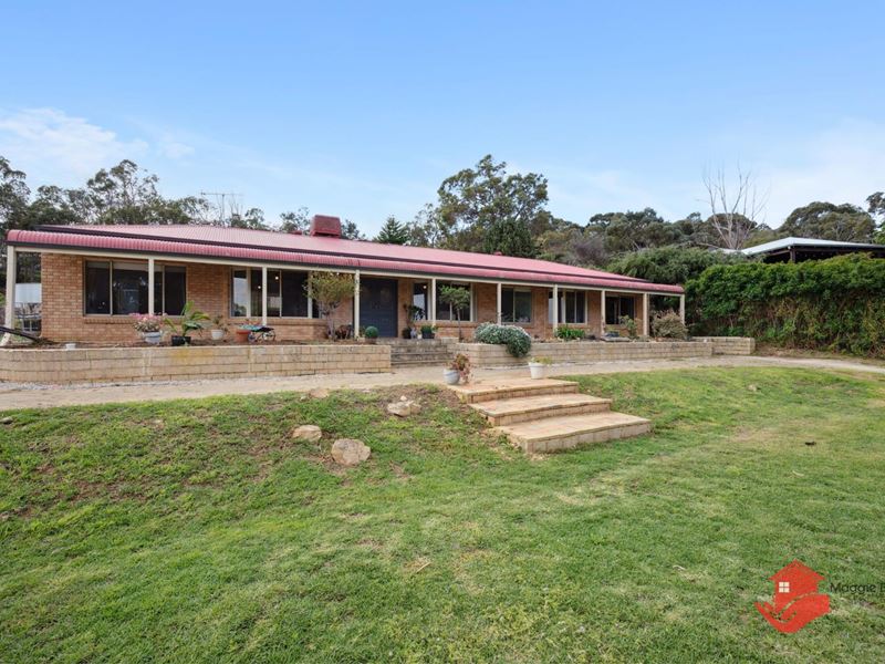 10 Ophelia Grove, Mount Nasura WA 6112