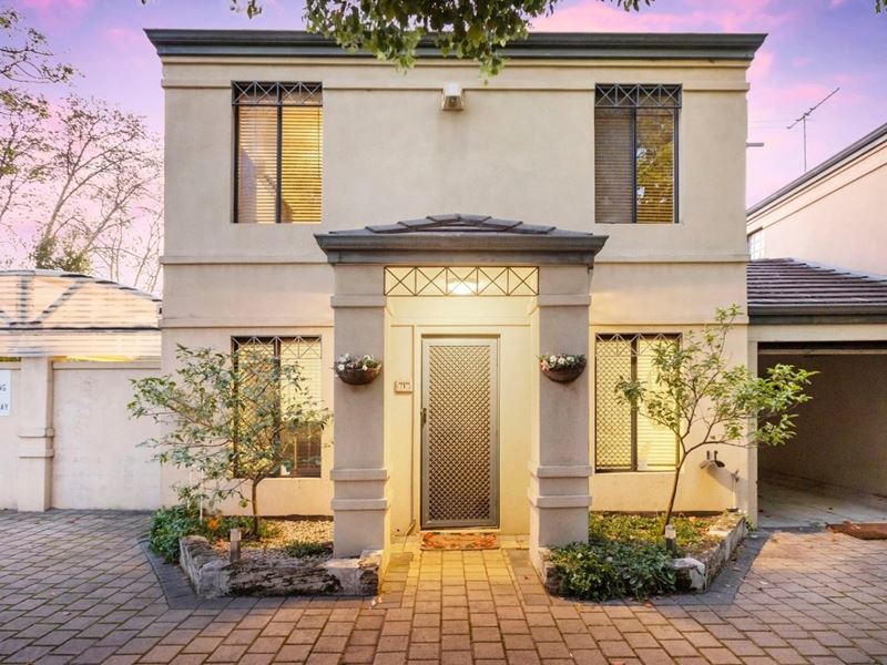 1/10 Kintail Road, Applecross WA 6153