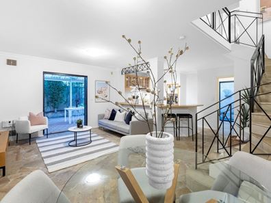1/10 Kintail Road, Applecross WA 6153