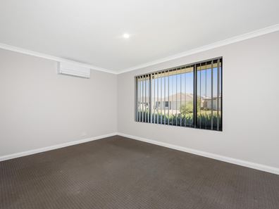 14 Tuscan Way, Karnup WA 6176