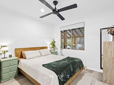 4/17 Alga  Street, Scarborough WA 6019