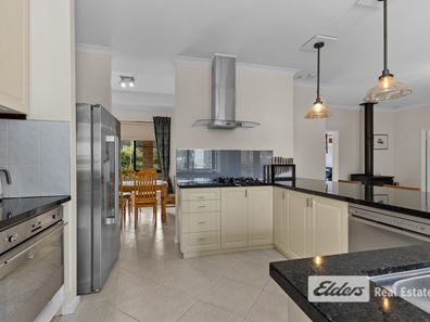 5 Tea Tree Place, Gelorup WA 6230