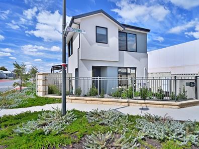 136 Cosimo Drive, Woodvale WA 6026