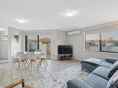 1/22 Arabella Mews, Currambine WA 6028