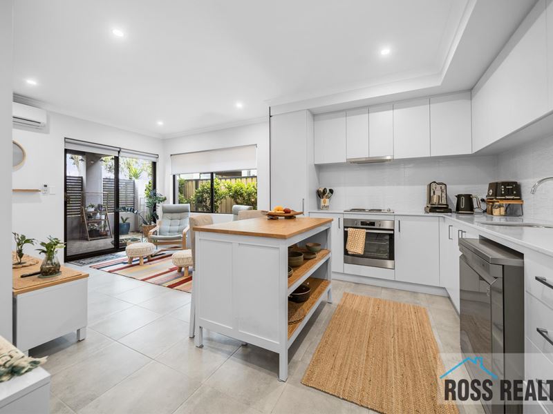 1/381 Daly Street, Cloverdale