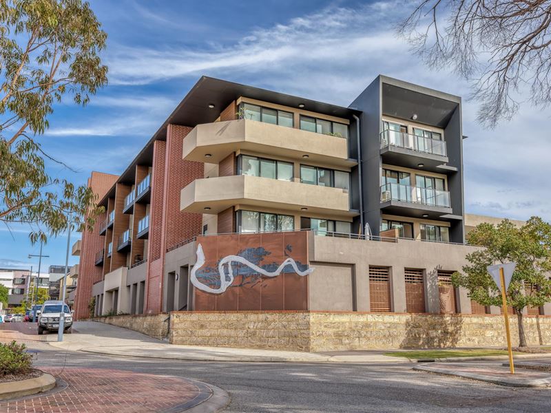 11/2 Marina Drive, Ascot WA 6104