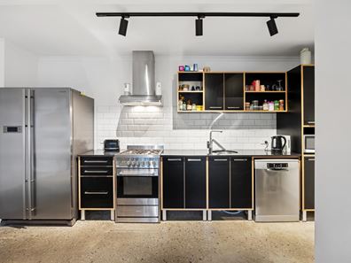 25 Livorno Boulevard, Piara Waters WA 6112