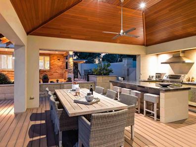 12 Tulloch Court, Jandabup WA 6077