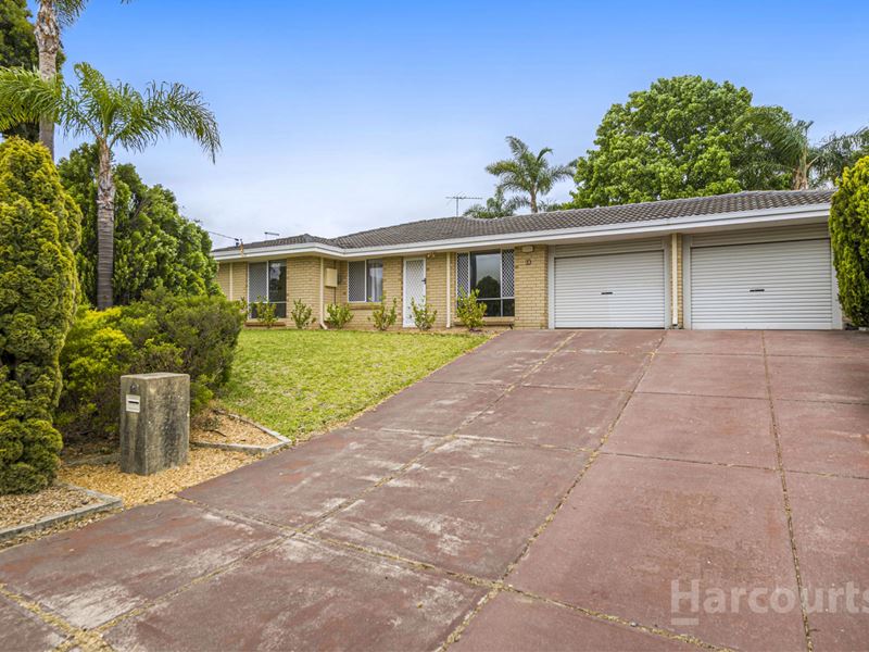 10 Lupin Court, Hocking WA 6065