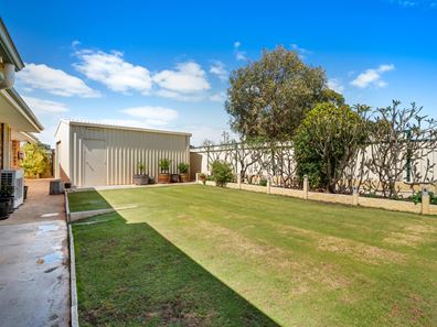 1 Bonnydoon Court, Cooloongup WA 6168