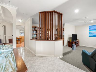 1 Bonnydoon Court, Cooloongup WA 6168