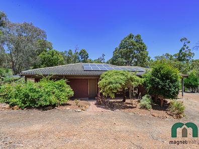 4 McCarthy Road, Mount Helena WA 6082