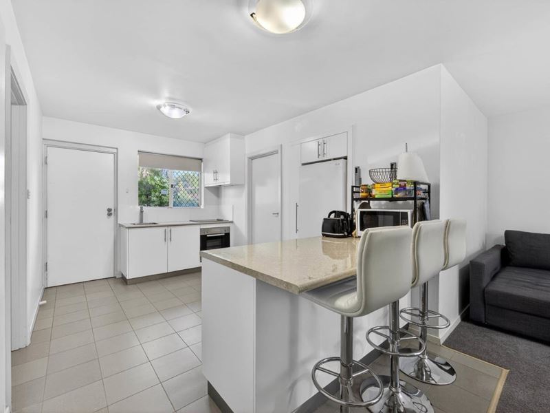 3/9 Clydesdale Street, Como WA 6152