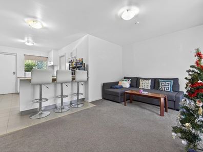 3/9 Clydesdale Street, Como WA 6152