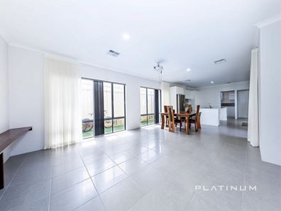 12 Thistle Way, Two Rocks WA 6037