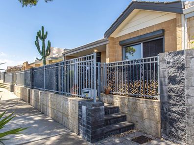 23 Kalli Street, Golden Bay WA 6174