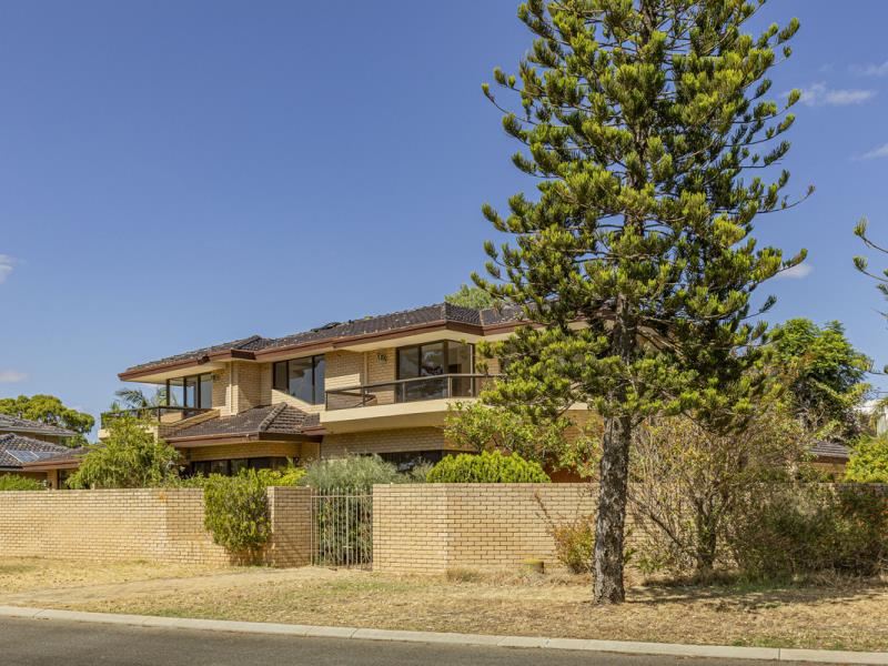 1 Halcyon Way, Churchlands WA 6018