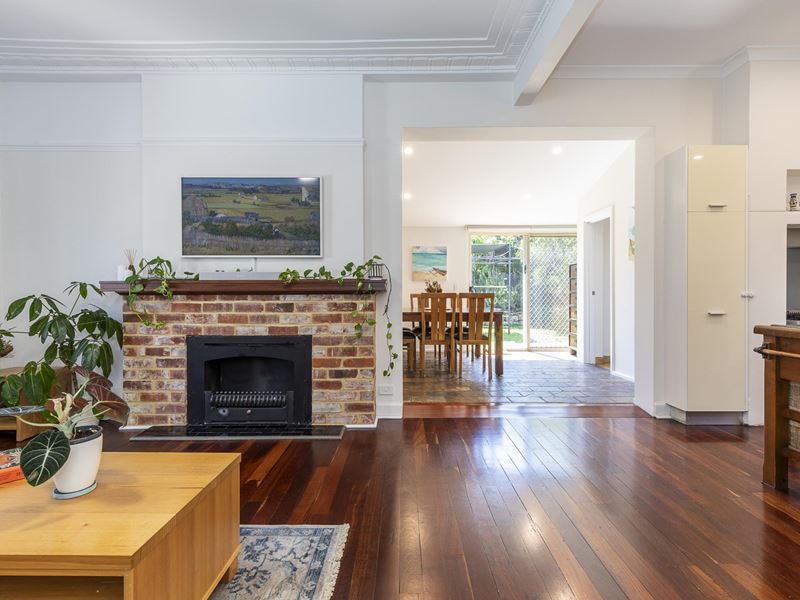 28 Sasse Avenue, Mount Hawthorn WA 6016
