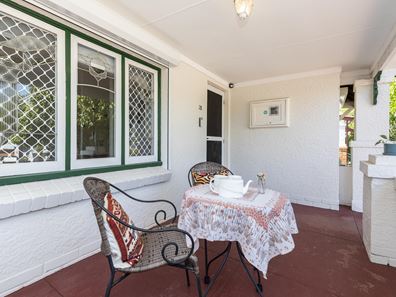 28 Sasse Avenue, Mount Hawthorn WA 6016