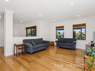 2/42 New England Drive, Hillarys WA 6025