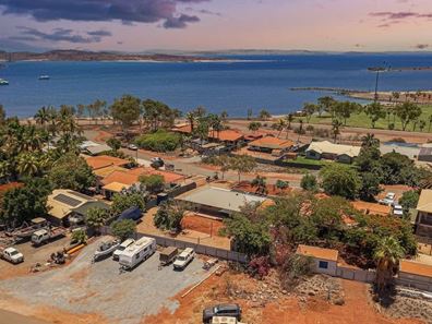 5 Durack Crescent, Dampier WA 6713