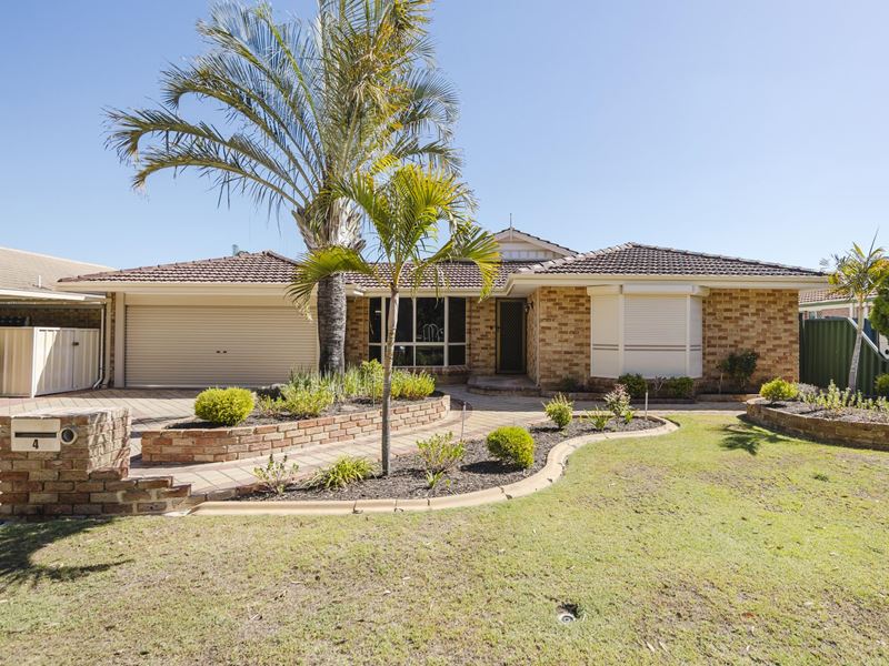 4 Stradbroke Place, Ballajura