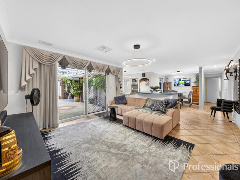 4 Salamander Place, Dianella