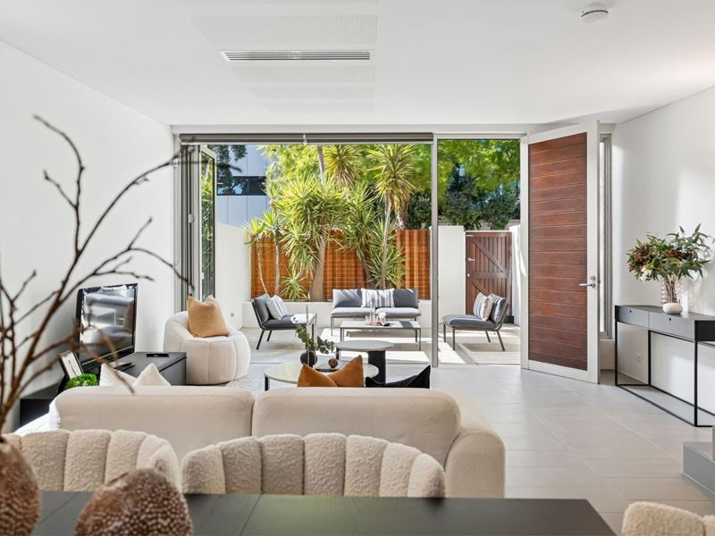 4/183 Roberts Road, Subiaco