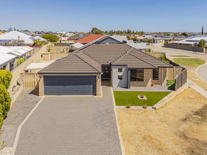 2 Canova Road, Butler