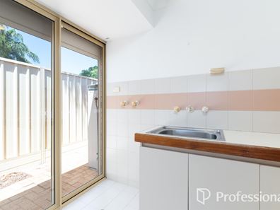 12B Jabiru Rise, Ballajura WA 6066