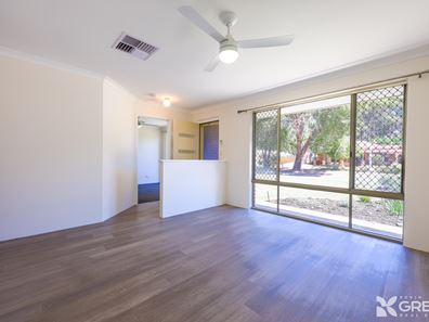 4 Achilles Place, Greenfields WA 6210