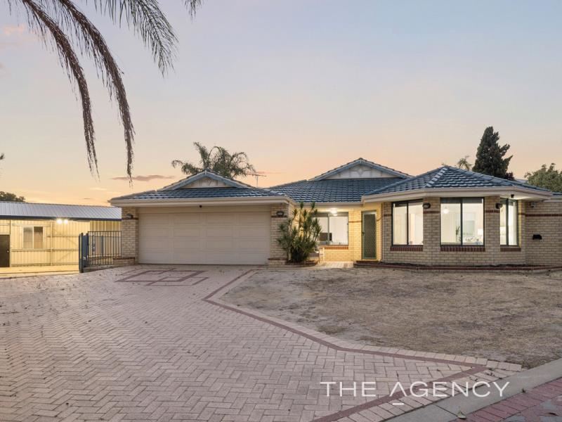 10 Monaltrie Loop, Carramar WA 6031