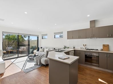 7/31 Almurta Way, Nollamara WA 6061