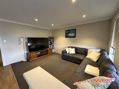 13 Periwinkle Street, Drummond Cove WA 6532